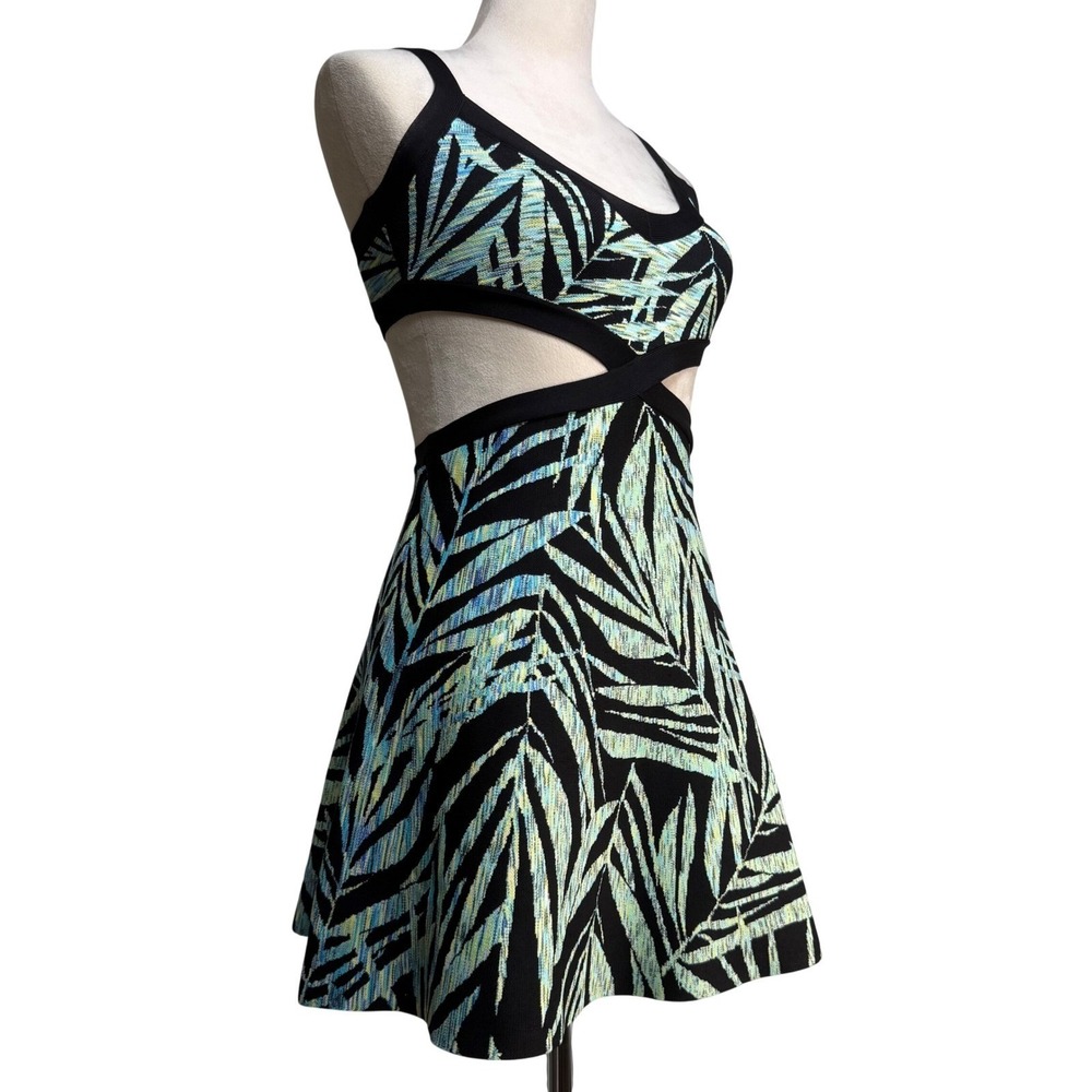 BCBGMAXAZRIA Cutout Mini Dress XS Tropical Palm Print Resortwear Summer Party - Picture 7 of 12